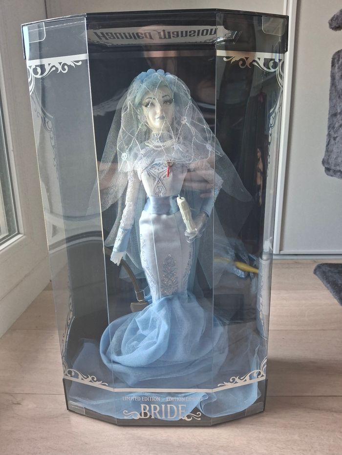 Poupée édition limitée Haunted Mansion
