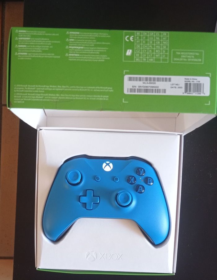 😍 manette bleue Xbox one sx séries xs et pc en boîte - photo numéro 3