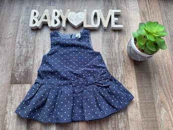 - Robe Orchestra   - 6 mois - Très bon état  