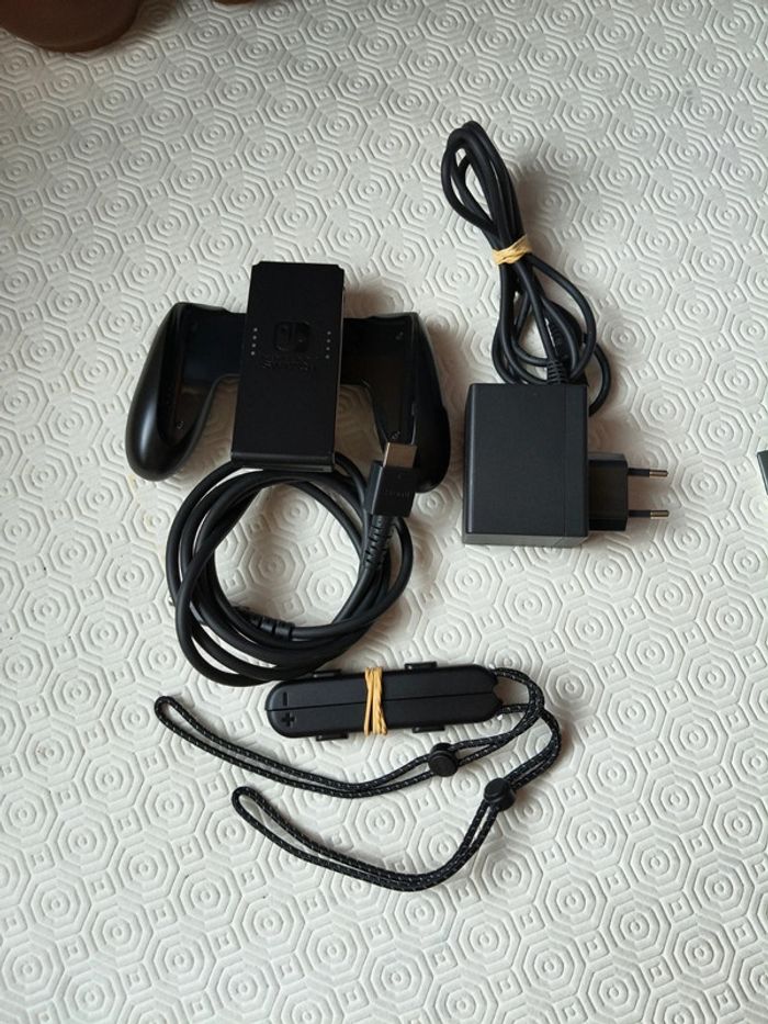 Nintendo switch OLED - photo numéro 9