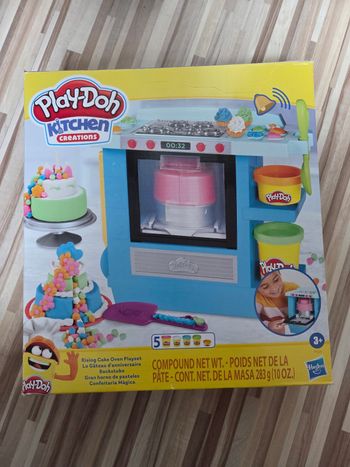 Four à gâteaux pâte à modeler play doh