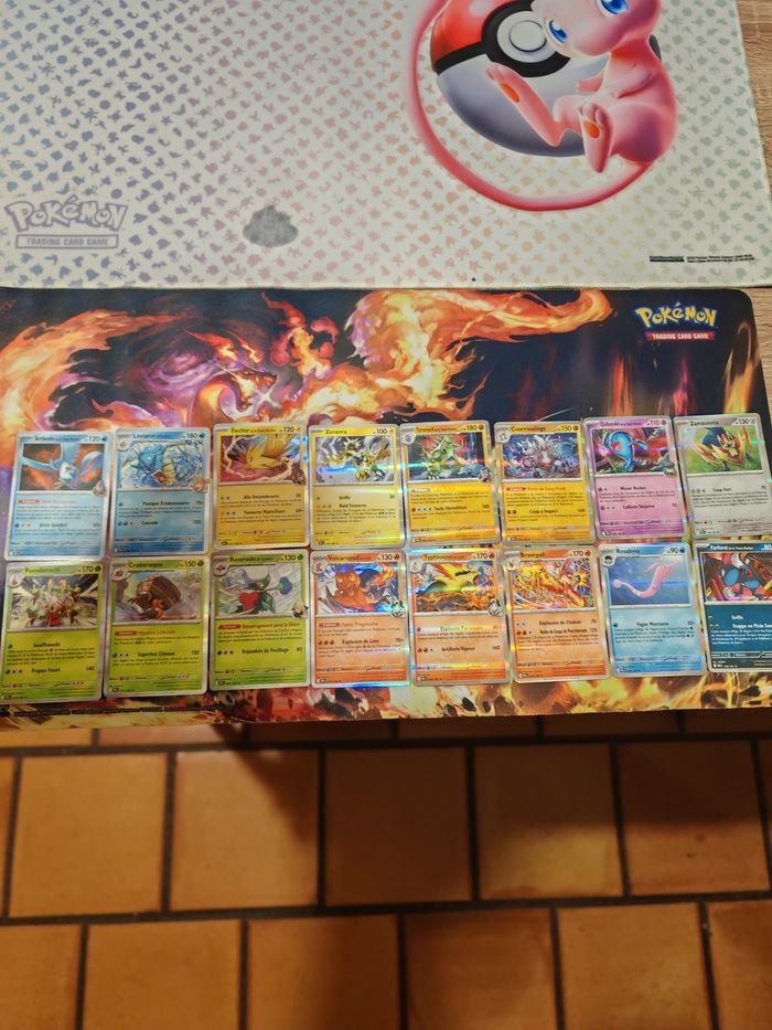 Gros lot de la team rocket: 229 ev10 Rivalités Destinées - photo numéro 3