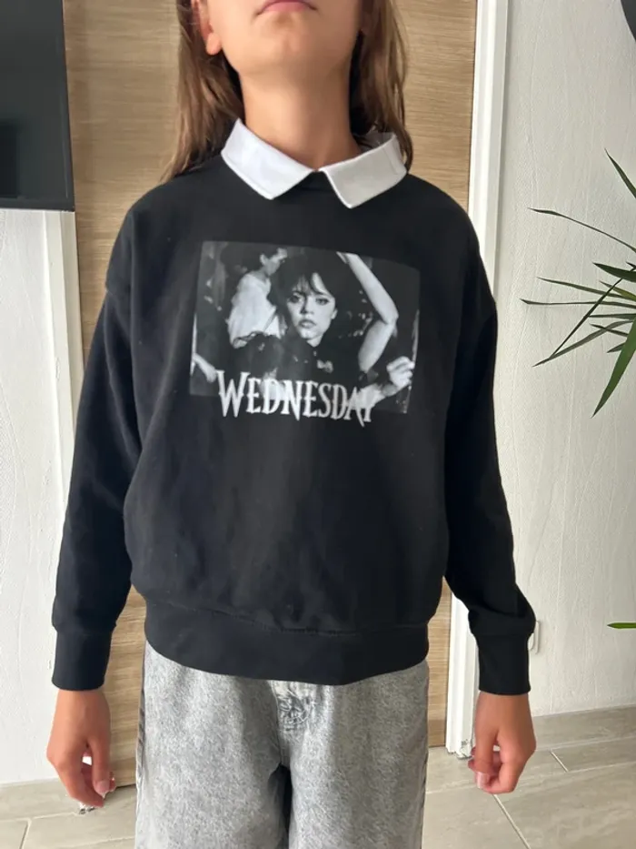 Pull fille, mercredi Addams. - photo numéro 3