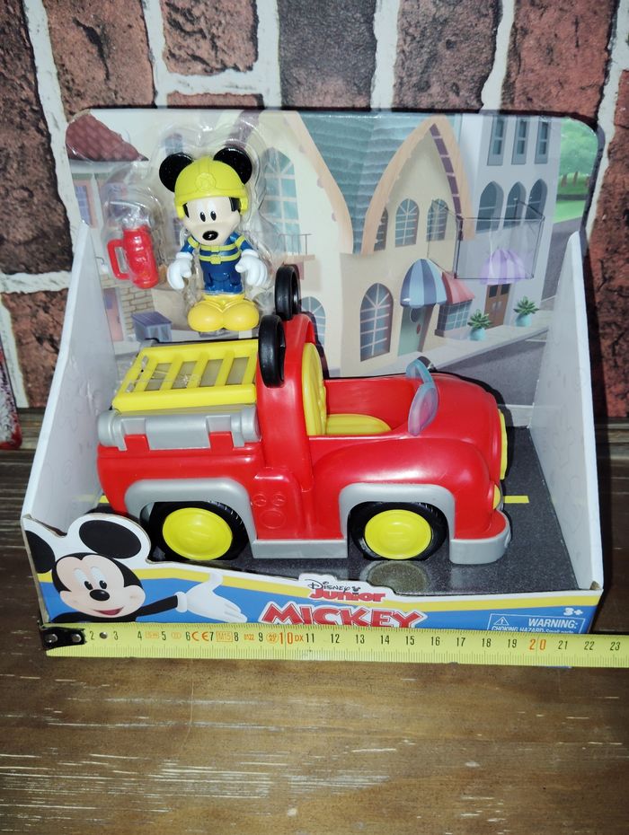 Véhicule pompier Mickey - photo numéro 4