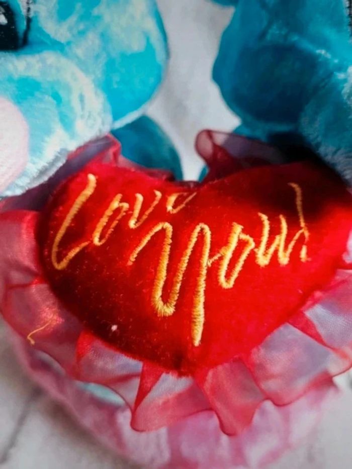 Peluche de deux souris sur un cœur 🫶 - photo numéro 4