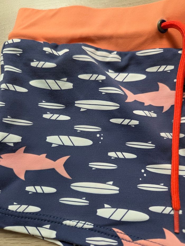 Maillot de bain 8 ans - photo numéro 3