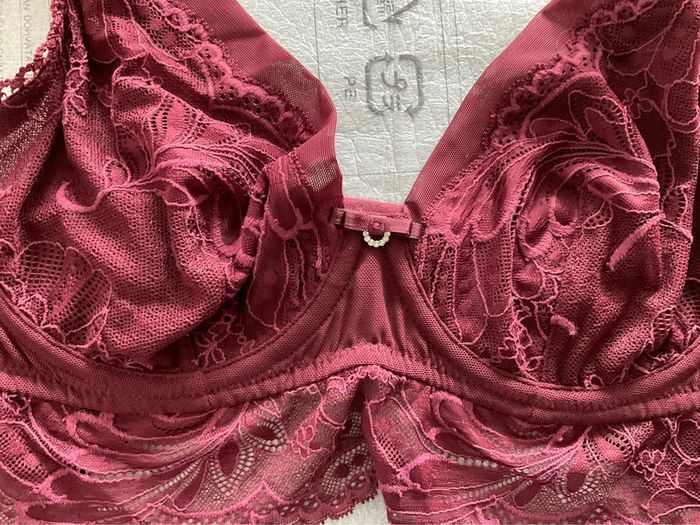 Soutien-gorge Bordeaux Lascana neuf - photo numéro 3