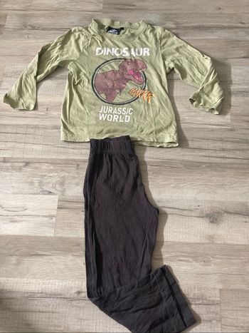 Pyjama jurassic World 4 anime