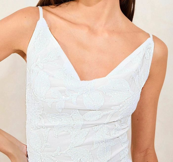 Robe de cocktail blanche - photo numéro 2