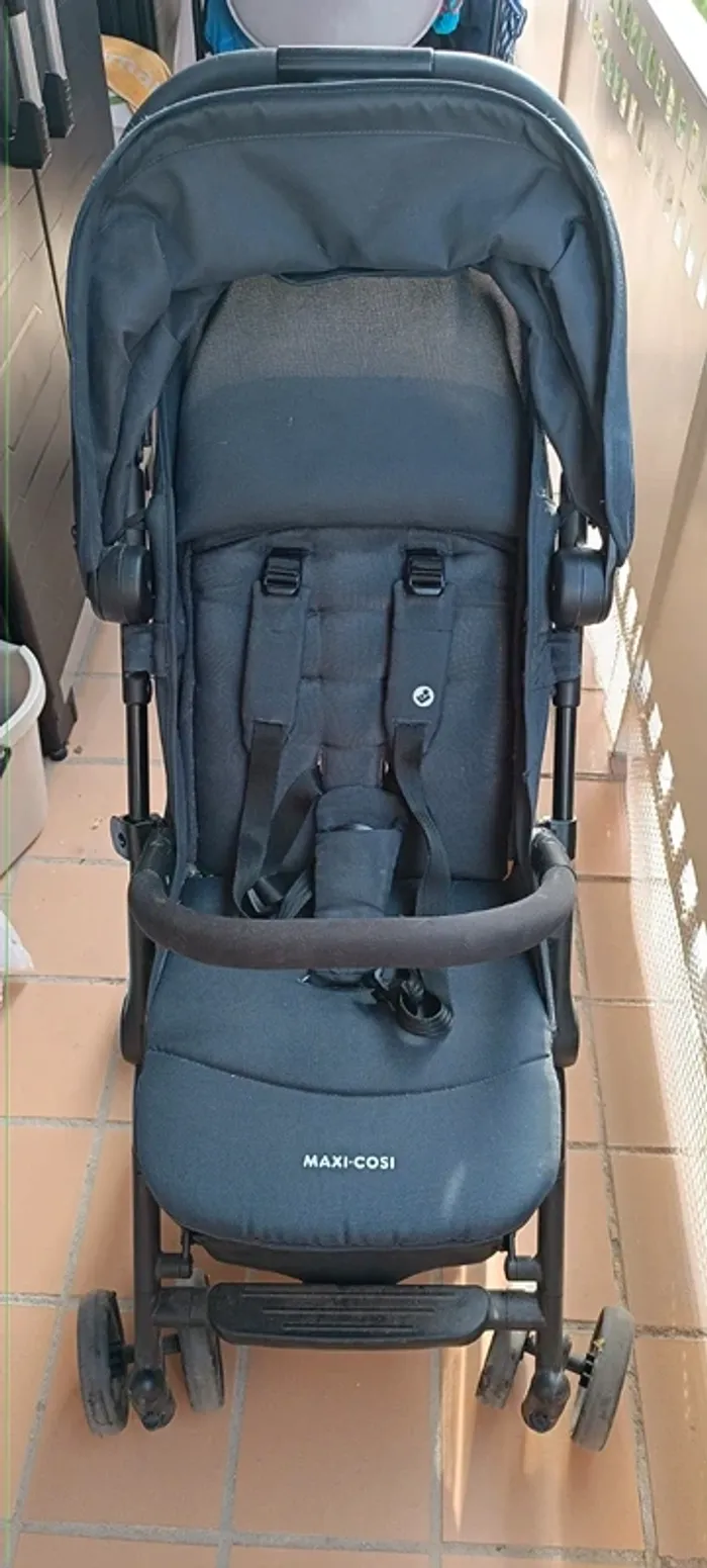 Chaise de paseo Maxi cosi Lara2