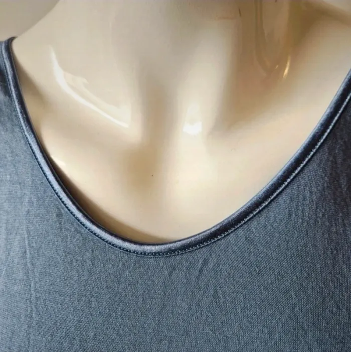 Jolie débardeur Taille M - photo numéro 2