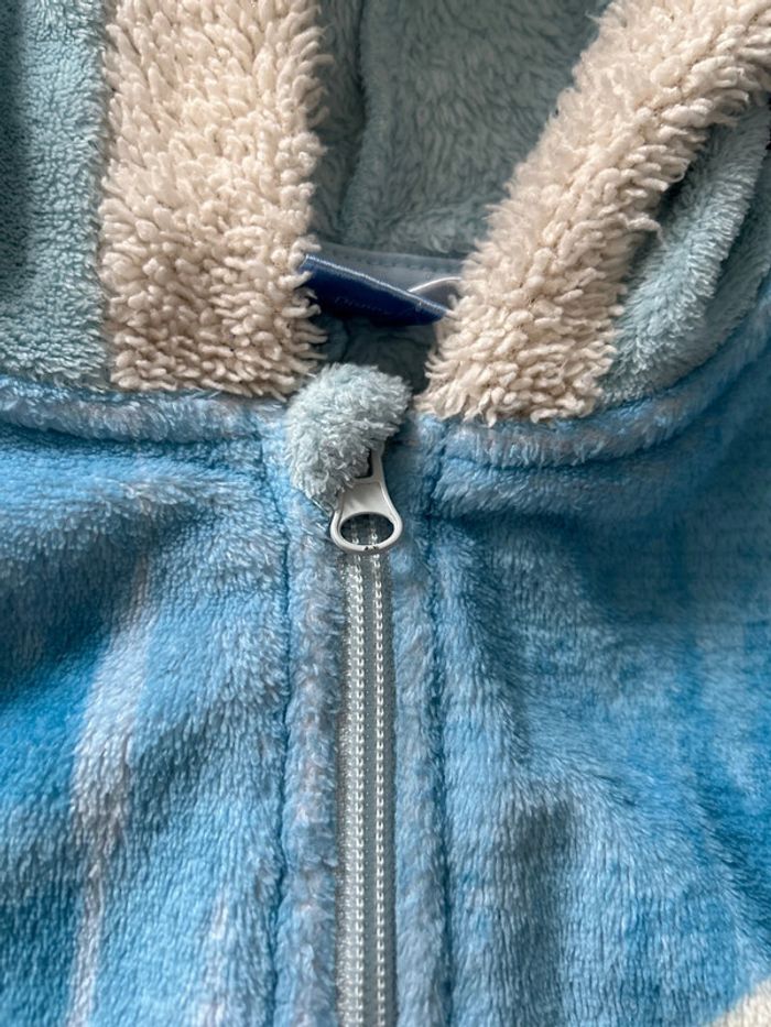 Sur pyjama reine des neiges 5/6 ans - photo numéro 6