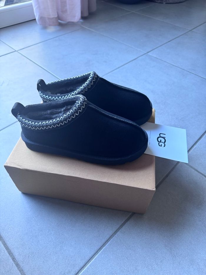 Paire de UGG Tasman taille 38 couleur noire - photo numéro 5