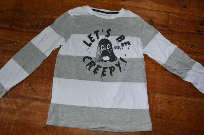 Tee shirt manches longues Kiabi fantôme 10 ans