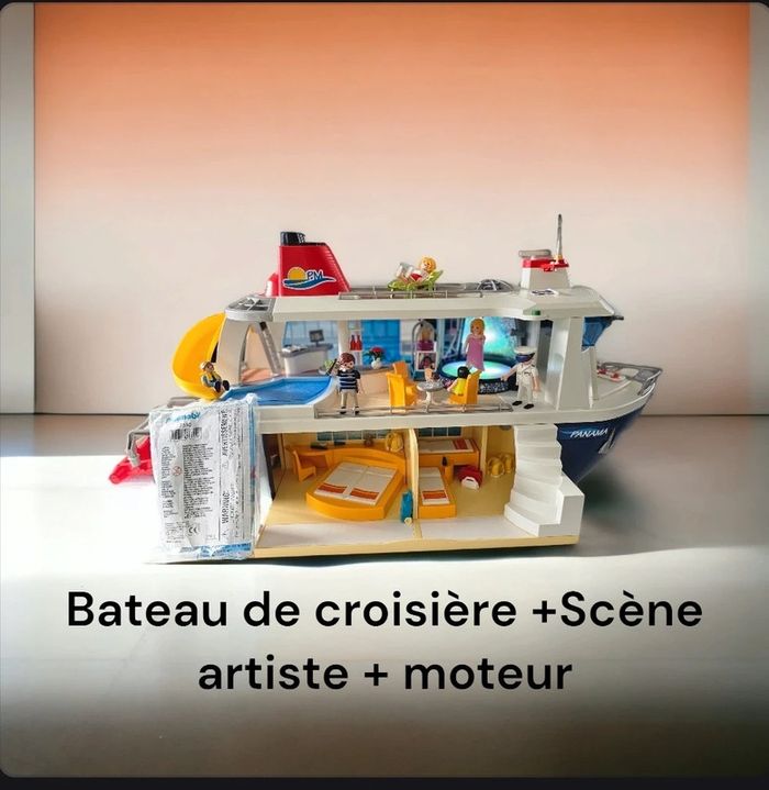 Bateau de croisiere + scène artiste playmobil