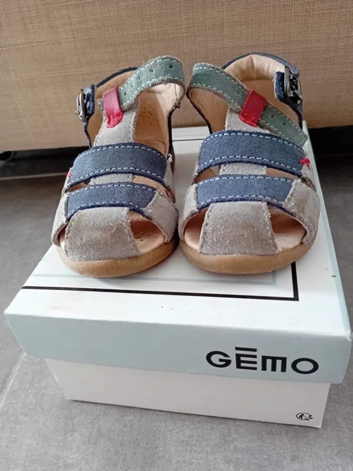 Sandales en cuir été - Pointure 20 - photo numéro 3