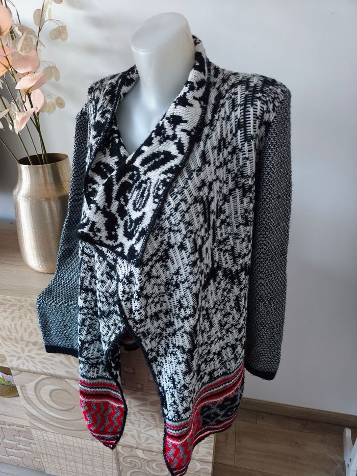 Superbe gilet Desigual - photo numéro 2