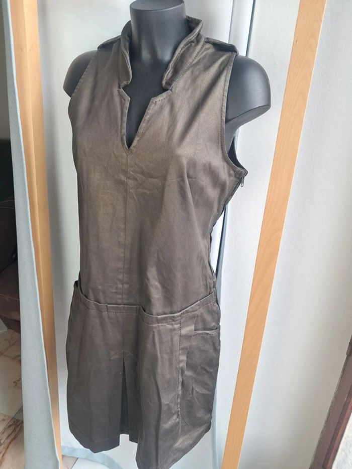 One step robe taille 42 en tbe