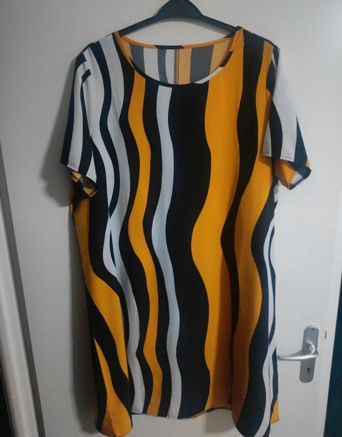 Robe tunique longue 3 couleurs orangée noire blanche