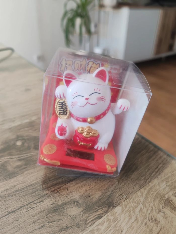 Maneki-neko Solaire - Chat porte-bonheur - Neuf en boîte