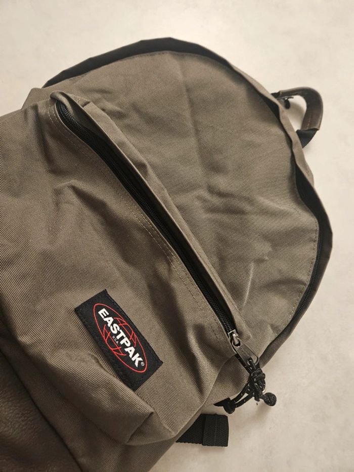 Sac à dos Eastpak Wyoming - kaki & cuir (neuf) - photo numéro 5