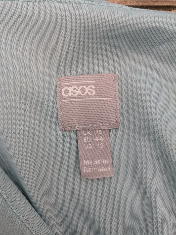 Robe de cérémonie - photo numéro 3