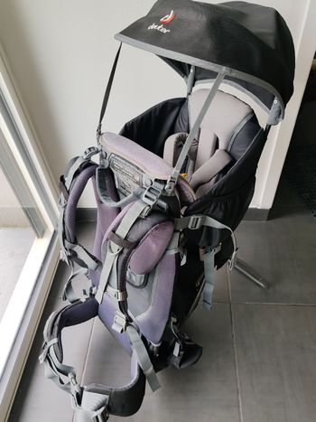 Porte bébé Deuteur Kid Comfort 1 Plus Dernière Version Noir et Gris  avec Reposes Pieds
