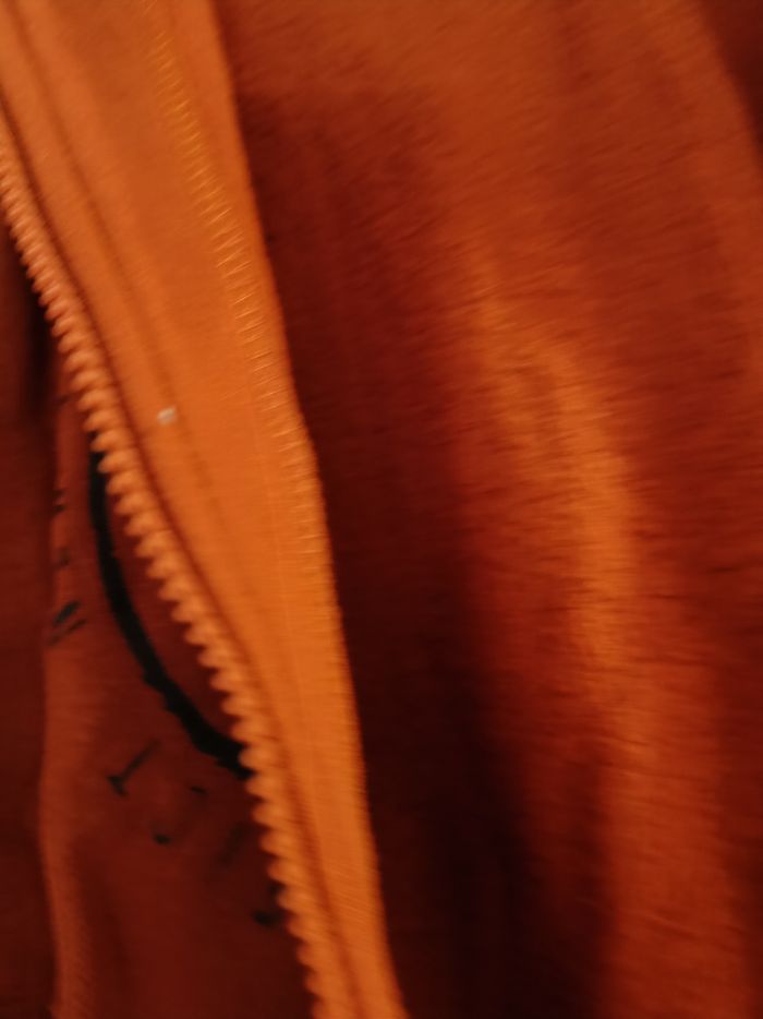 Gilet veste sweat avec capuche - photo numéro 3