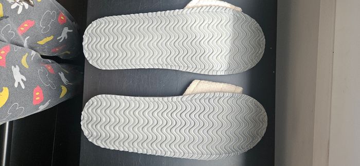 Chaussons ouverts IKEA beige – taille 44 - photo numéro 2