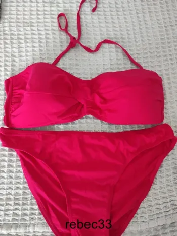 Maillot de bain rose fuchsia 2 pièces