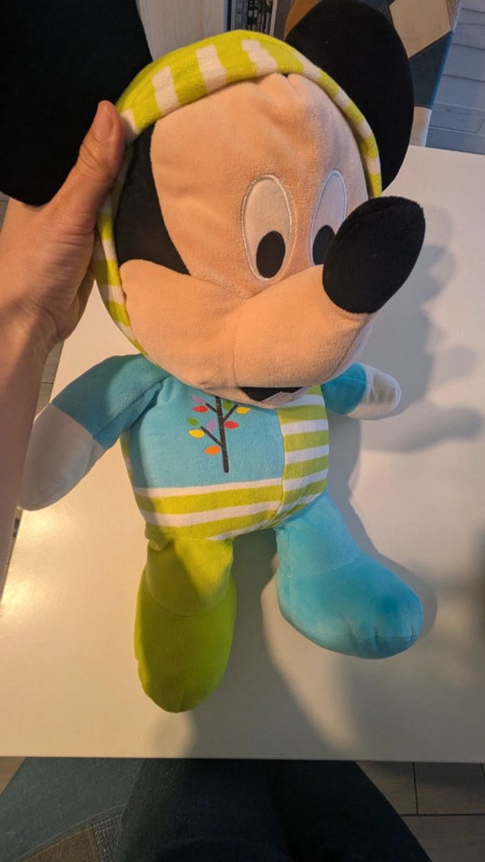Grosse peluche Mickey - photo numéro 4