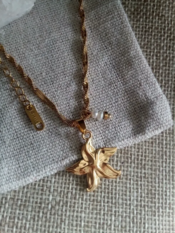 Collier pendentif étoile de mer et perles de culture d'eau douce naturelles - photo numéro 3