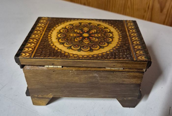 Boite / coffre à bijoux en bois décors mandala vintage Pologne - photo numéro 4