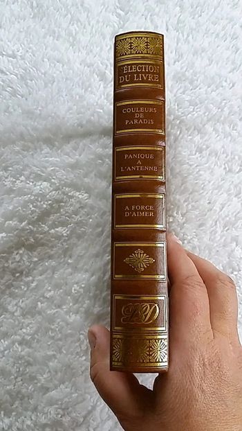 Livre adulte 3 histoires