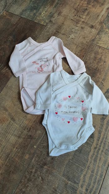 Lot body gémo petit bateau 0 mois en très bon état 👌