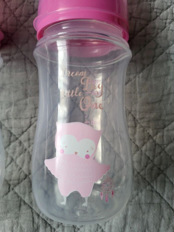 2 biberons roses - photo numéro 2