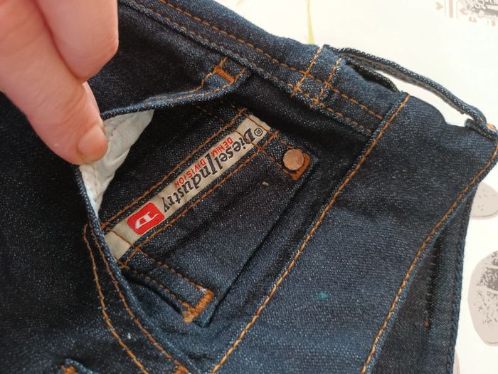 Jeans Diesel taille W 25 - L 30 - photo numéro 7