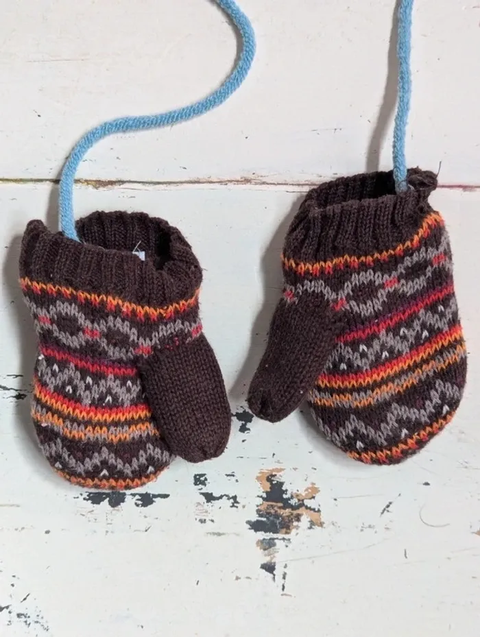 Ensemble hiver bébé 12 mois Vertbaudet – bonnet péruvien, écharpe et moufles - photo numéro 8