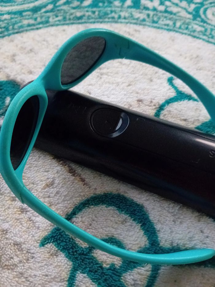 Lunettes bleues pour 12/18 mois - photo numéro 4