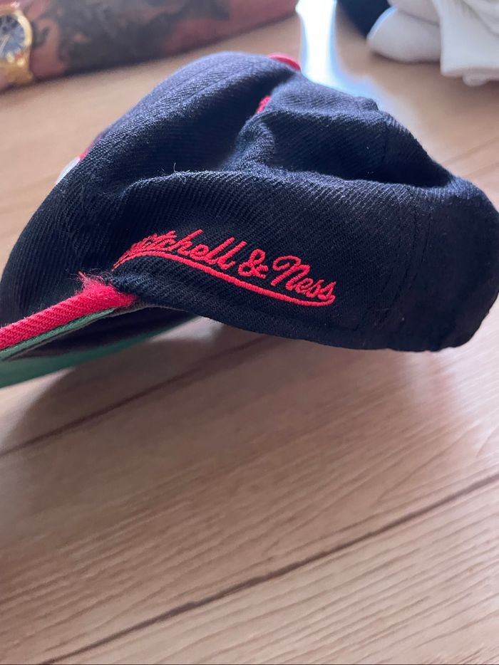 Casquette vintage NBA chigaco bull pure laine - photo numéro 2