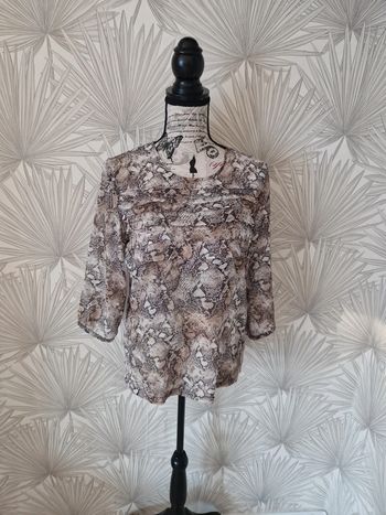 Jolie blouse légèrement transparente Monoprix taille 38