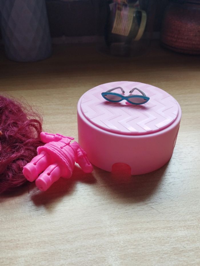 Poupée LOL hairgoals série 2 doll PINS - photo numéro 3