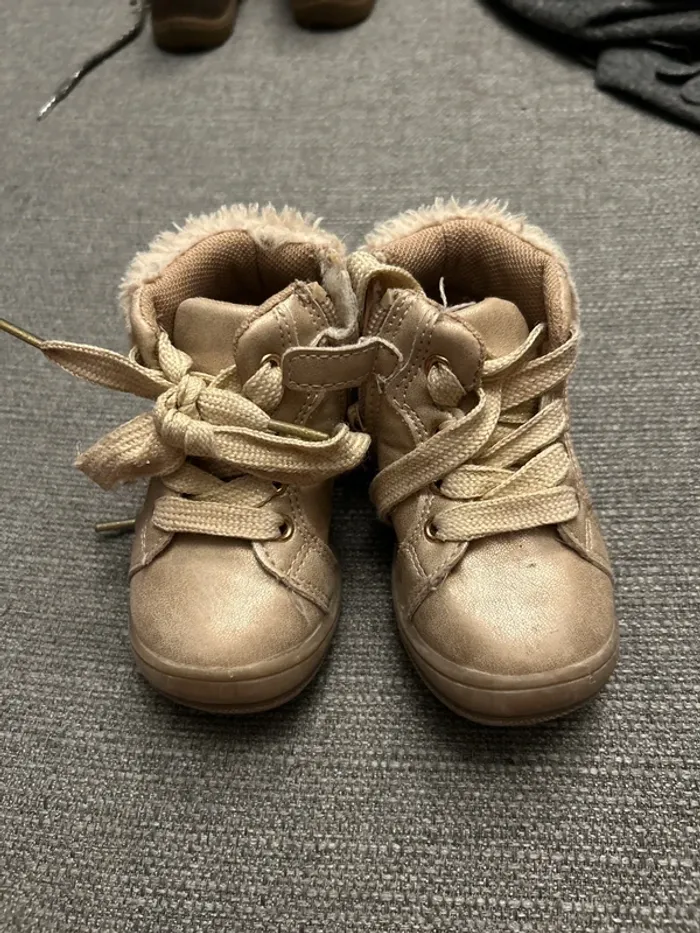 Chaussures t20