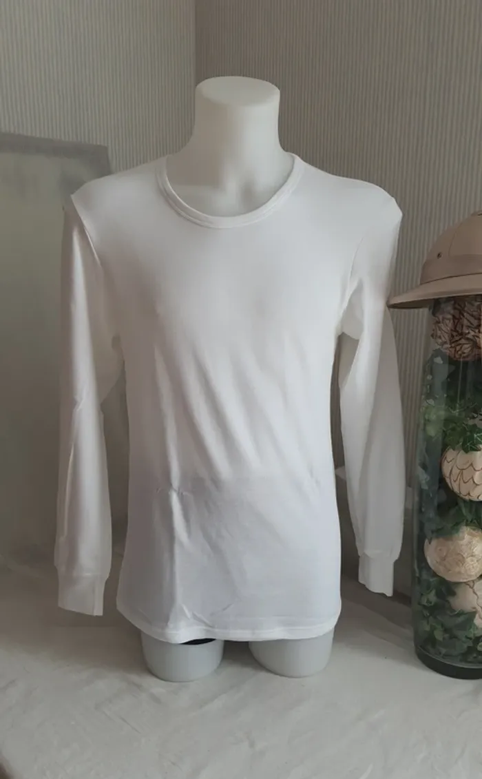 Tee-shirt tribothermic blanc "Hekla par Lemahieu" taille5/ XL neuf