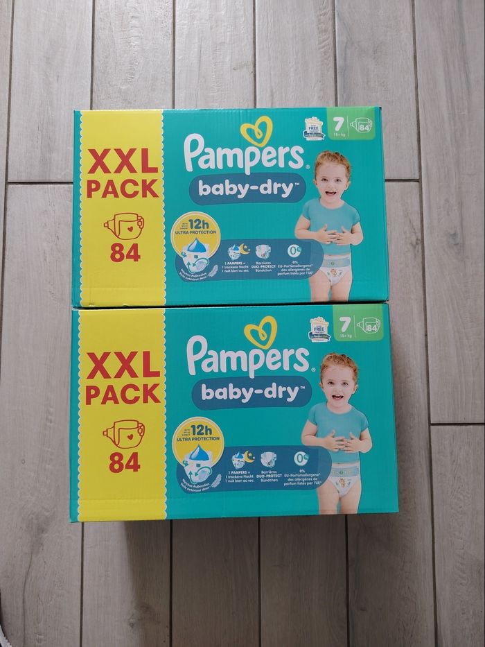 168  couches Pampers baby dry taille 7