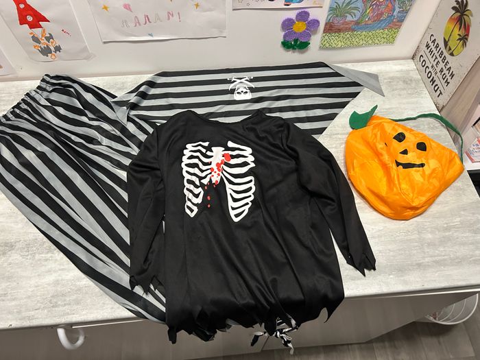 déguisement garçon pirate squelette taille 7-10 ans