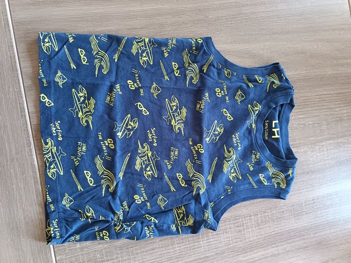Tee-shirts taille 5 ans - photo numéro 3