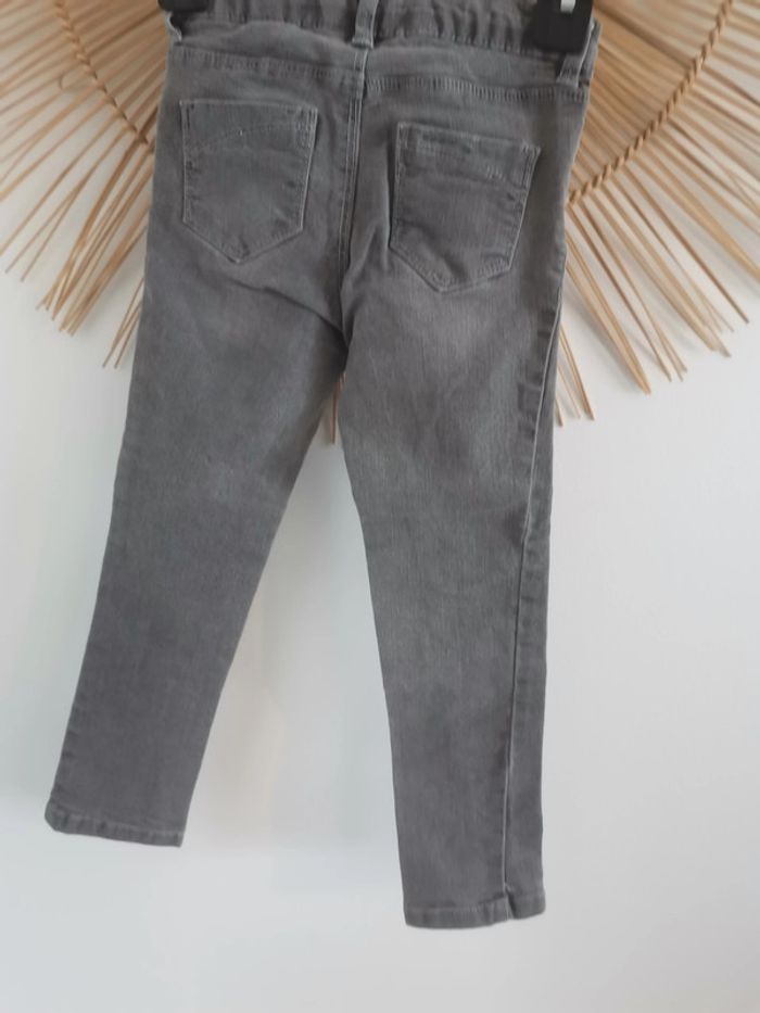 Jean neuf slim 5 ans - photo numéro 3