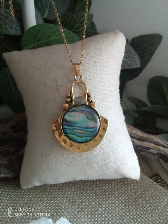 Collier pendentif abalone et labradorite - photo numéro 3