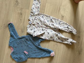 Lot de 2 pyjamas taille 18 mois